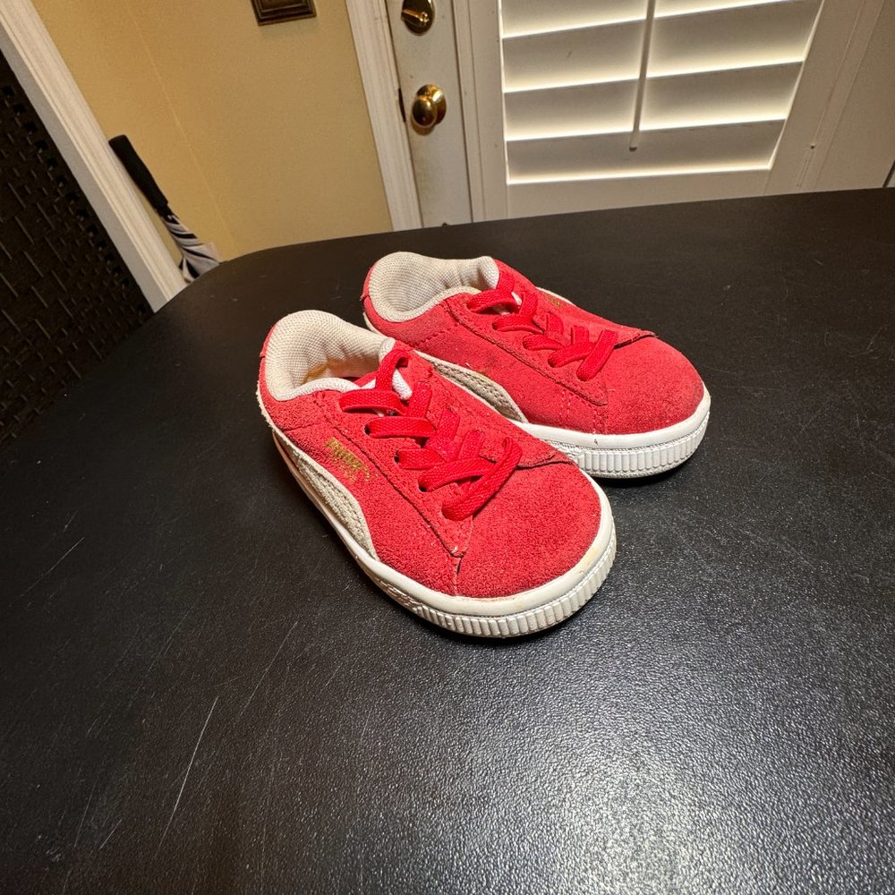 Puma size 4C classic suede sneaker - Picture 9 of 10